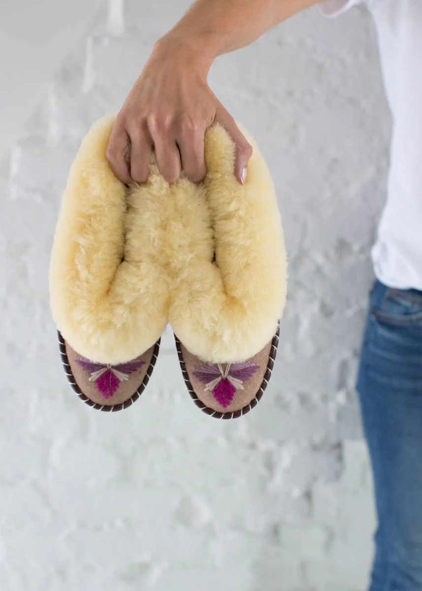 Women's Sheepskin Slippers – Rhubarb - Image 4