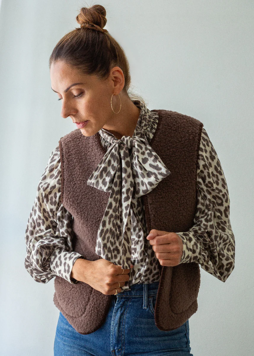 Merino Gilet - Bitter Chocolate - Image 3