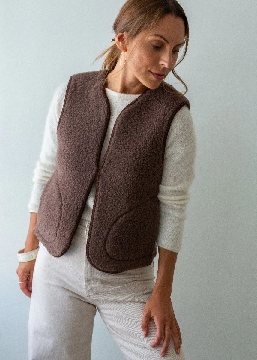 Merino Gilet - Bitter Chocolate - Image 7