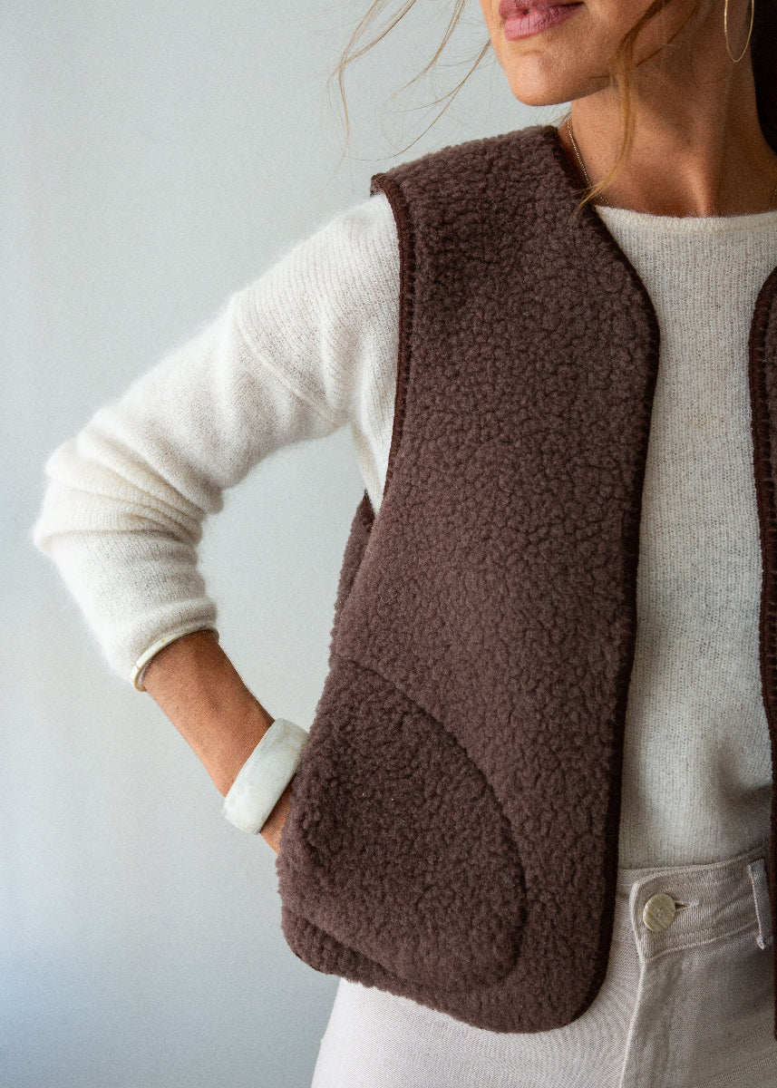 Merino Gilet - Bitter Chocolate - Image 8