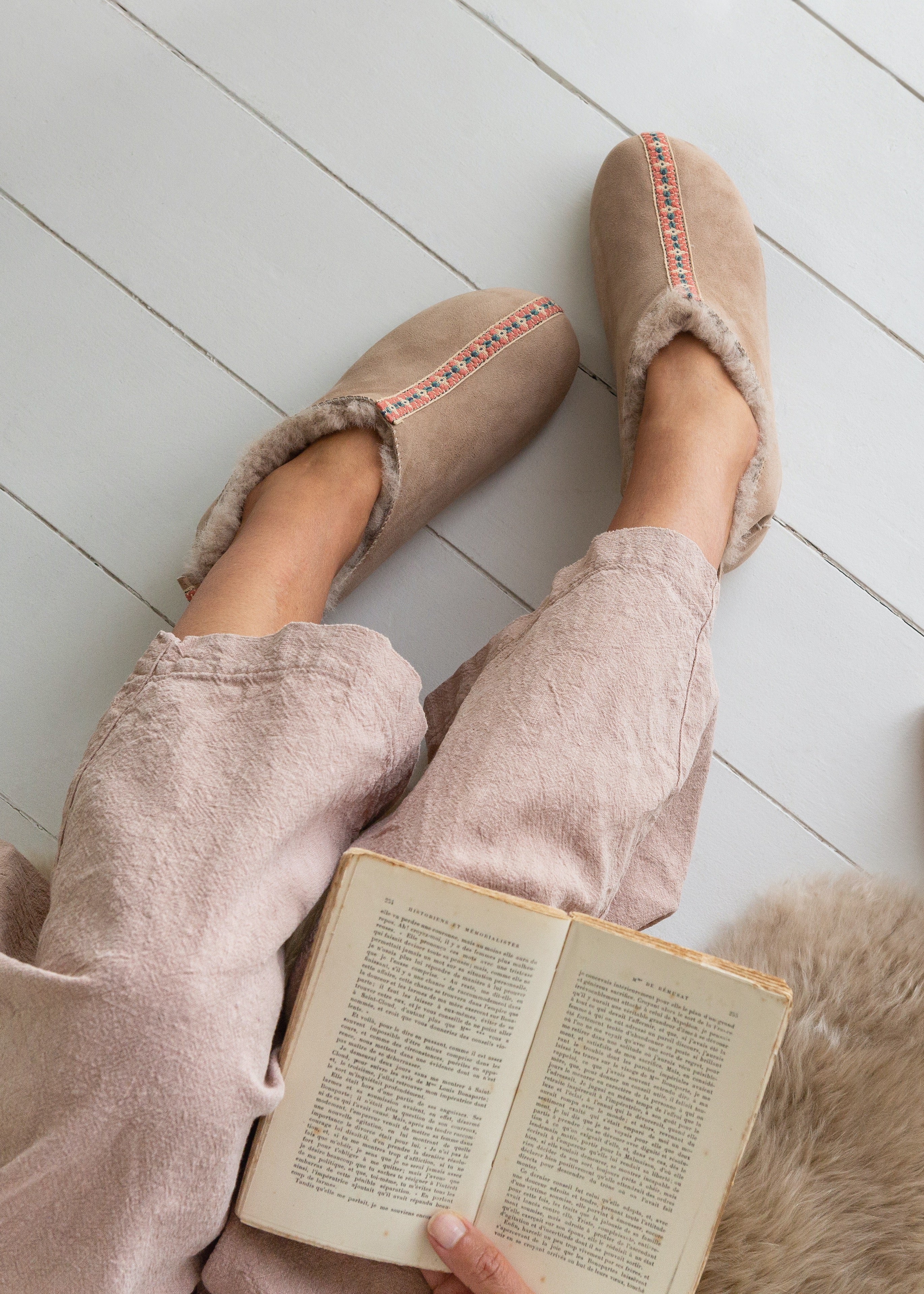 Viola Sheepskin Slipper Boots - Image 4