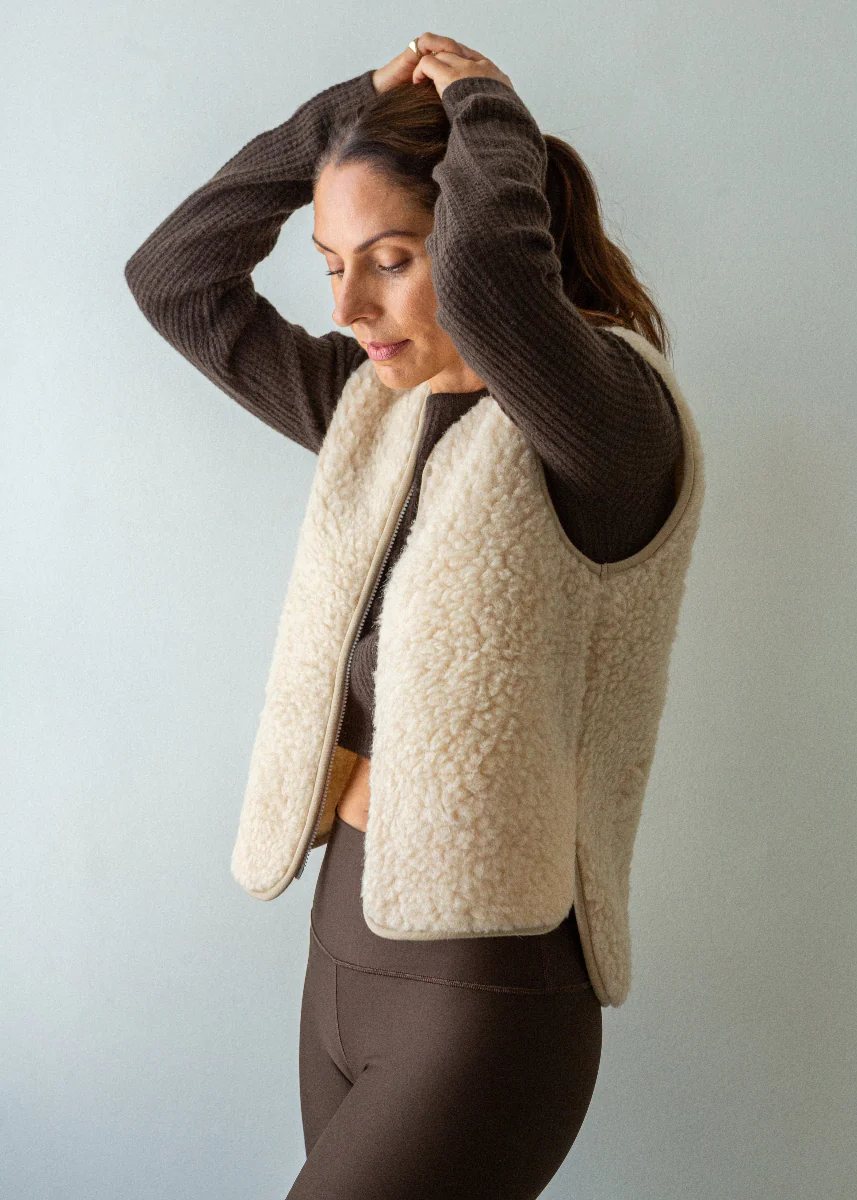 Zip Merino Gilet - Image 4